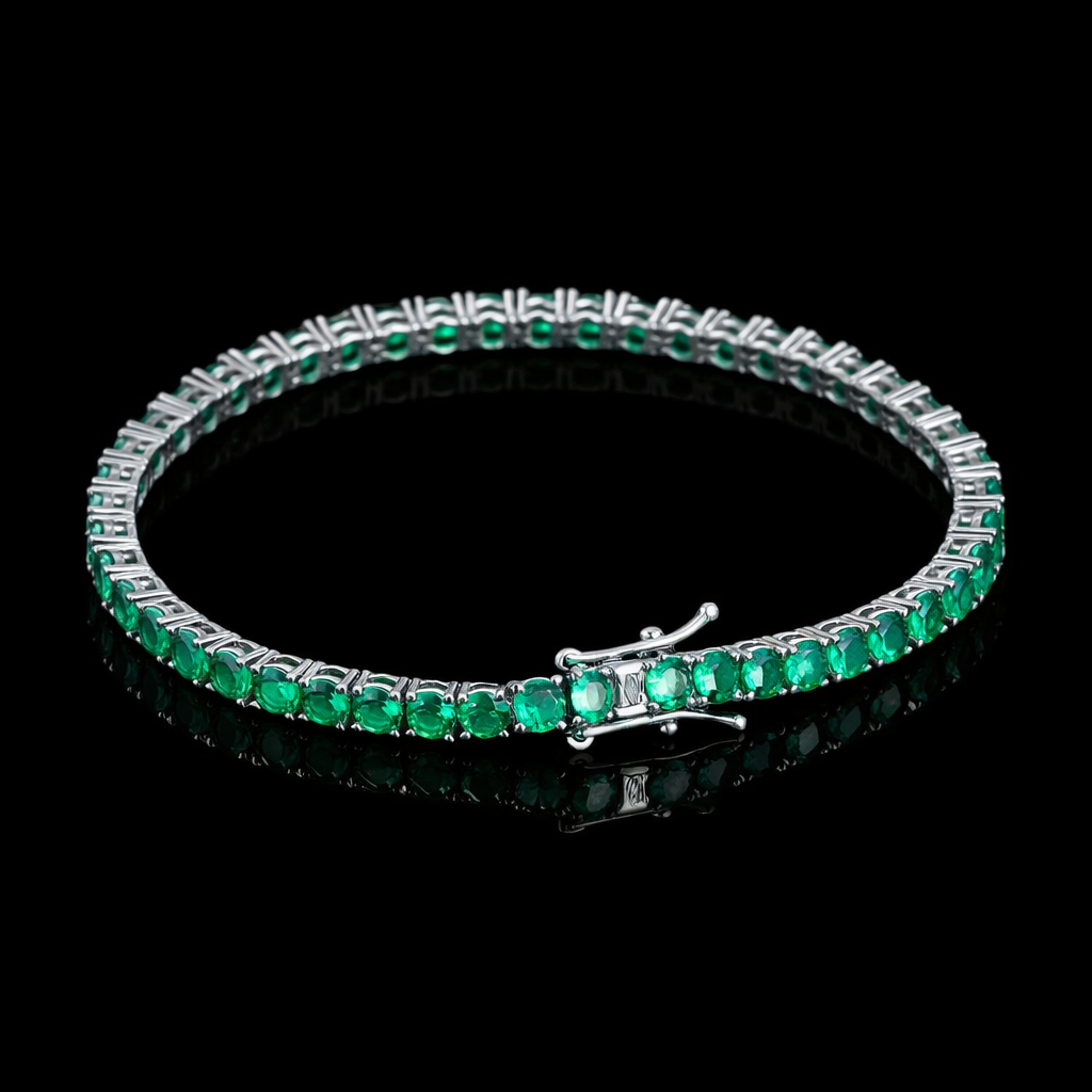 Emerald white gold tennis bracelet with round-cut stones